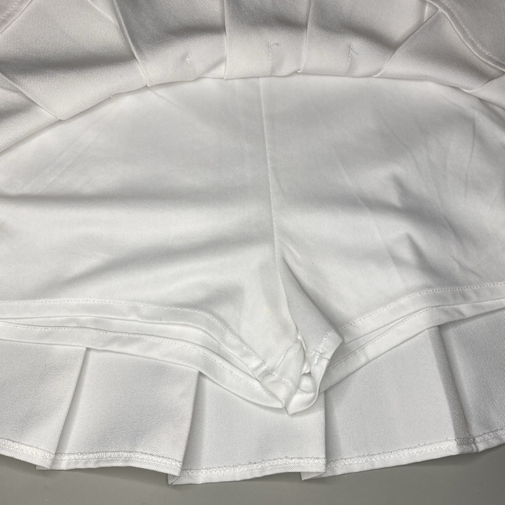 Fashion & Dyt | White Pleated Tennis Skort L - Picture 3 of 6